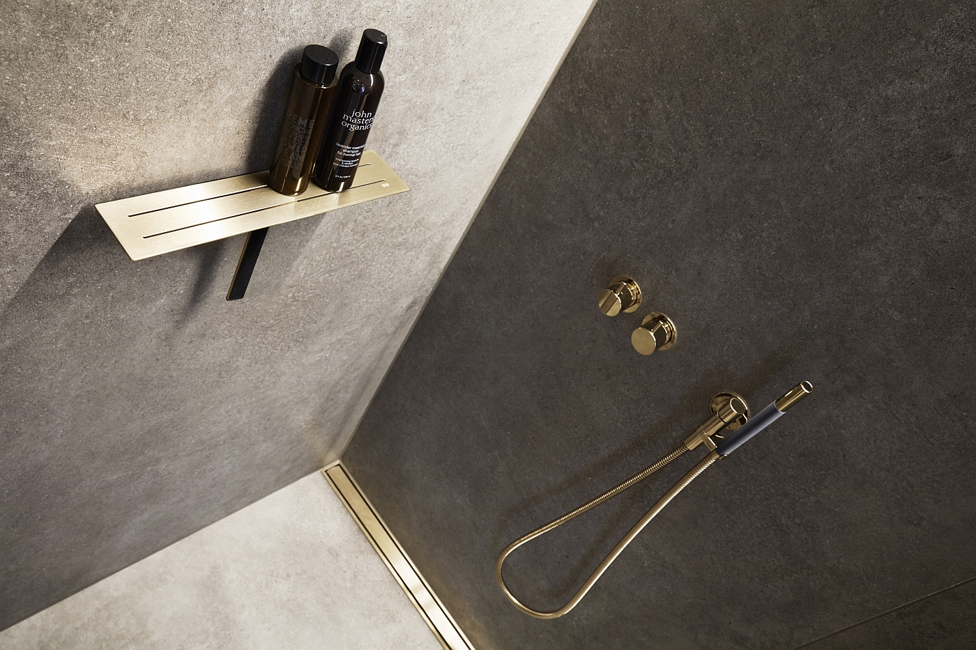 Złoty odpływ liniowy w nowoczesnej łazience Inspiracja do łazienki
